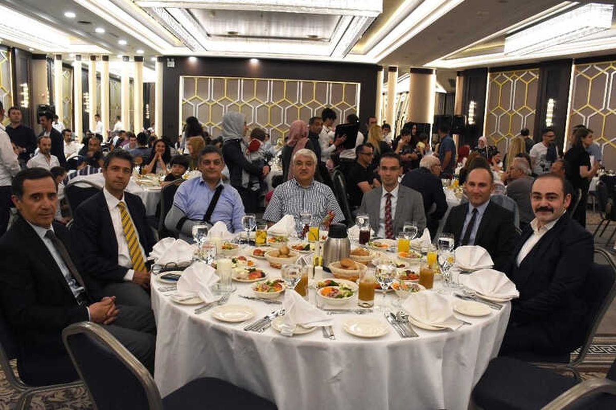 Limak Enerji Ailesi Oruçlarını Yalova'da Birlikte Açtı