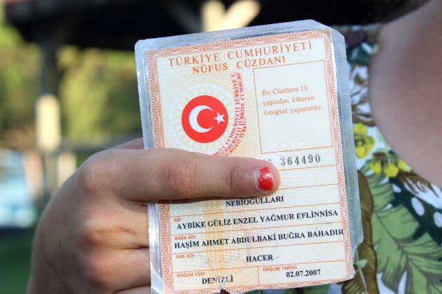 Nüfus Memurunu İsyan Ettirdi ! En Uzun İsimli Baba Kızına da 43 Harflik İsim Koydu