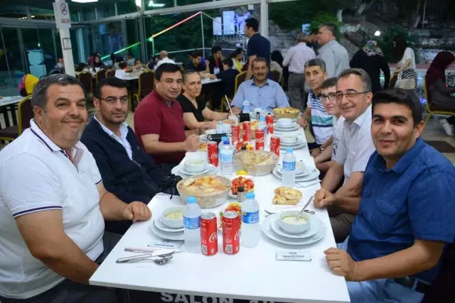Adliye Personeline İftar Yemeği Verildi Adliye Personeline İftar Yemeği Verildi