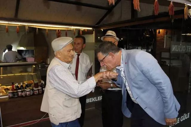 Başkan Duymuş, Yaşlılarla İftar Yaptı