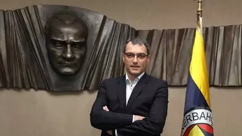 Fenerbahçe'nin Sportif Direktörü Resmen Damien Comolli Fenerbahçe'nin Sportif Direktörü Resmen Damien Comolli