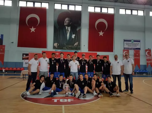 Işıklılar, Sporda da Başarıdan Başarıya Koşuyor