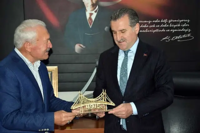 Bakan Osman Aşkın Bak Çanakkale'de