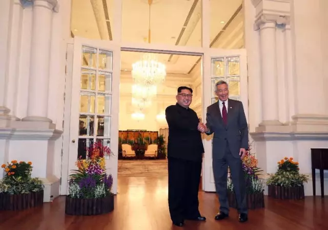 Kuzey Kore Lideri Kim, Singapur Başbakanı Lee ile Görüştü