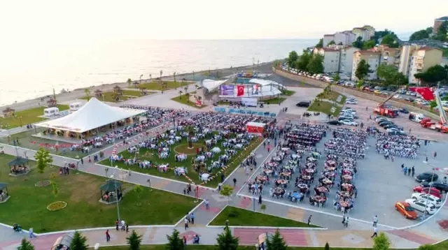 Alaplı'da 3 Bin Kişi İftarda Buluştu