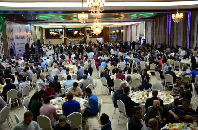 Eski Ekonomi Bakanı Zafer Çağlayan: '17-25 Aralık'ta Ben Türkiye'nin İhracatını Sadece İran'a 3,5... Eski Ekonomi Bakanı Zafer Çağlayan: '17-25 Aralık'ta Ben Türkiye'nin İhracatını Sadece İran'a 3,5...