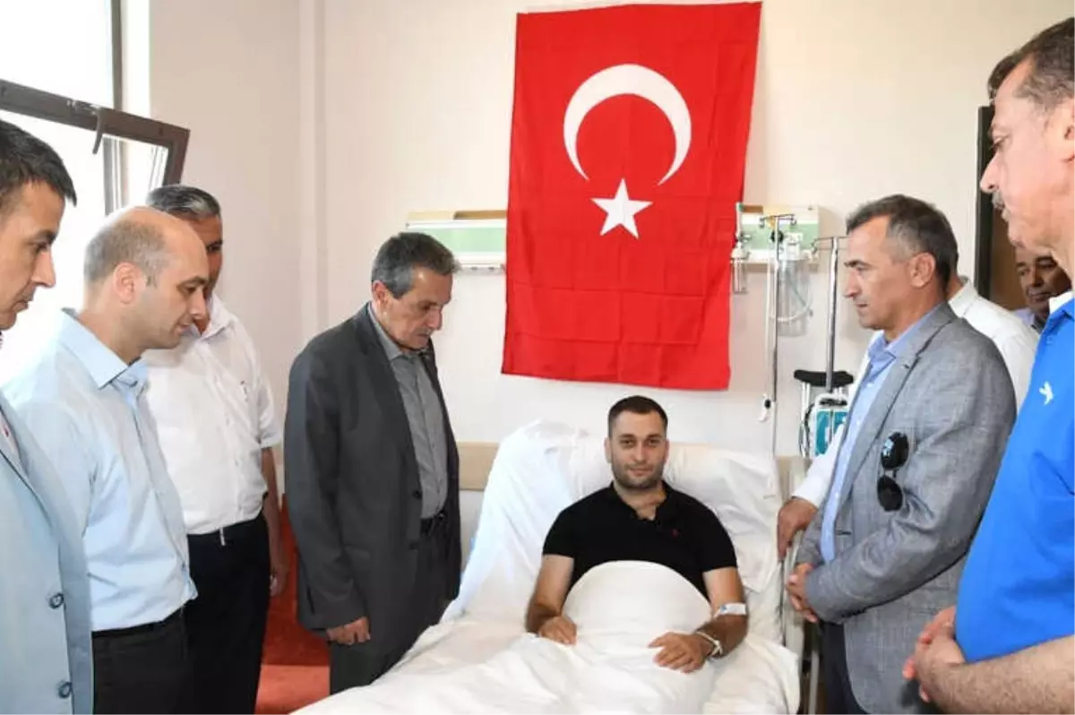 Vali Kalkancı'dan Tunceli Gazisine Geçmiş Olsun Ziyareti