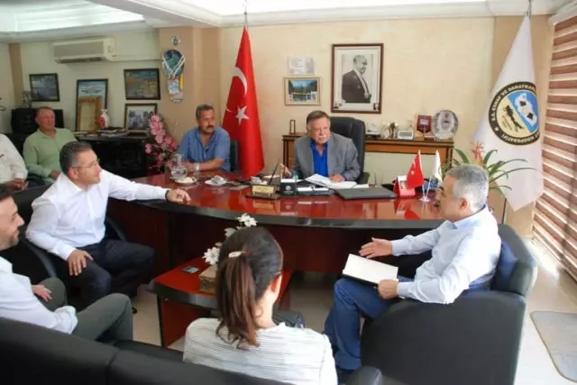 Ak Partili Savaş,