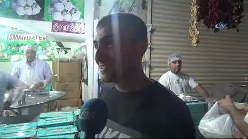 İsotlu Pişmaniyeden Sonra Kahveli ve Meyveli Pişmaniye İsotlu Pişmaniyeden Sonra Kahveli ve Meyveli Pişmaniye
