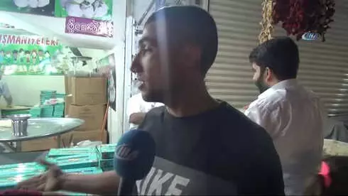 İsotlu Pişmaniyeden Sonra Kahveli ve Meyveli Pişmaniye İsotlu Pişmaniyeden Sonra Kahveli ve Meyveli Pişmaniye