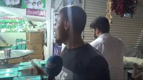 İsotlu Pişmaniyeden Sonra Kahveli ve Meyveli Pişmaniye İsotlu Pişmaniyeden Sonra Kahveli ve Meyveli Pişmaniye
