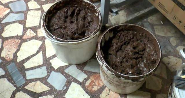 İstanbul'da İğrenç Görüntü! Cinsel Gücü Artırıyor Diye Vatandaşa Ne Olduğu Belli Olmayan Madde Yedirdiler