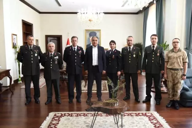 Jandarma'dan Vali Tekinarslan'a Ziyaret