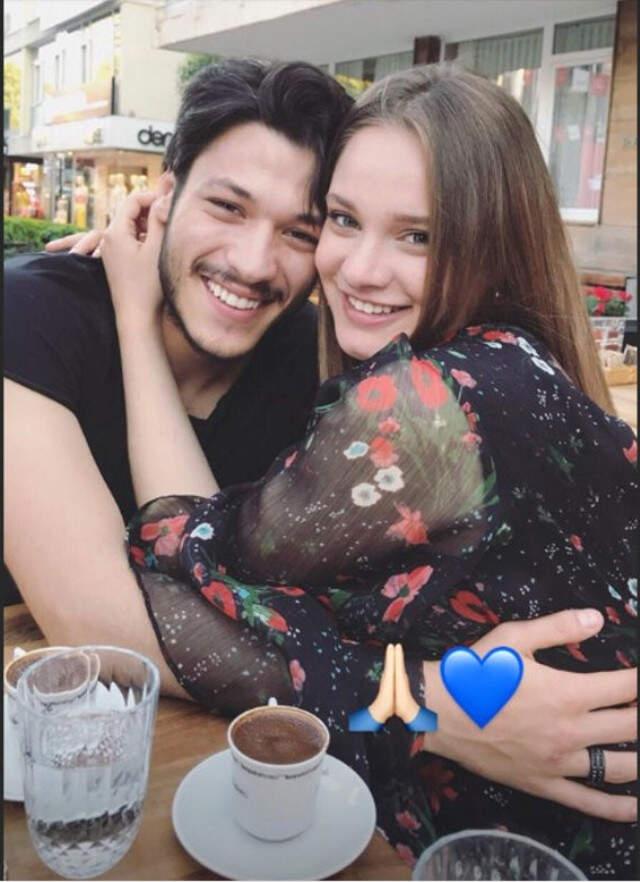 Kubilay Aka ve Miray Daner çiftinden ilk aşk fotoğrafı
