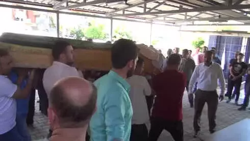Trafik Kazasında Yaşamını Yitiren Gençlerin Cenazeleri Defnedildi - Zonguldak