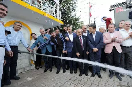 100 Yıllık Su Sorunlarını Çözen Türel'e, 97 Yıllık Saatle Teşekkür Ettiler
