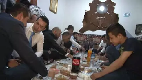 Anda Kardeşe Vefa Derneği Genel Başkan Yardımcısı Fazıl Çağrı Kuş: 'Bu Zamanda 3 Kıtada 11 Ülkede... Anda Kardeşe Vefa Derneği Genel Başkan Yardımcısı Fazıl Çağrı Kuş: 'Bu Zamanda 3 Kıtada 11 Ülkede...