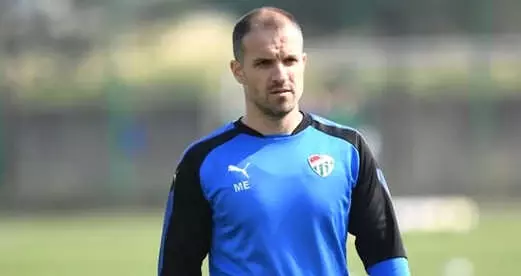Bursaspor Futbol Direktörü Mustafa Er, Görevi Bıraktı