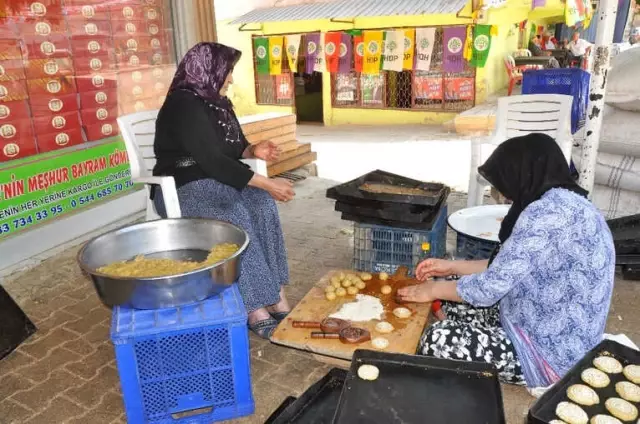 Gaziantep'te Bayram Tutkusu 'Kömbe' Gaziantep'te Bayram Tutkusu 'Kömbe'