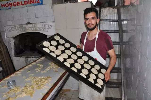 Gaziantep'te Bayram Tutkusu 'Kömbe' Gaziantep'te Bayram Tutkusu 'Kömbe'