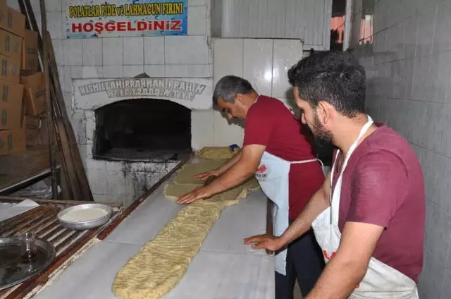Gaziantep'te Bayram Tutkusu 'Kömbe' Gaziantep'te Bayram Tutkusu 'Kömbe'