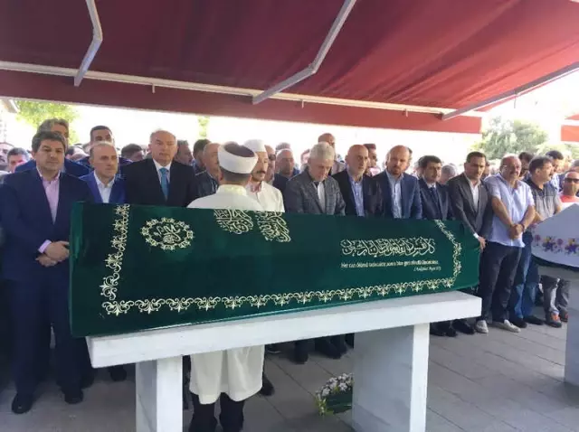 İş Adamı Mehmet Yeşildağ Son Yolculuğuna Uğurlandı