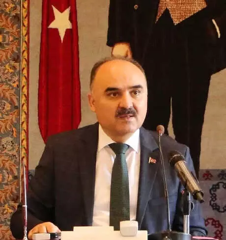 Isparta'da Bayramın İlk Günü Avm'ler Kapalı