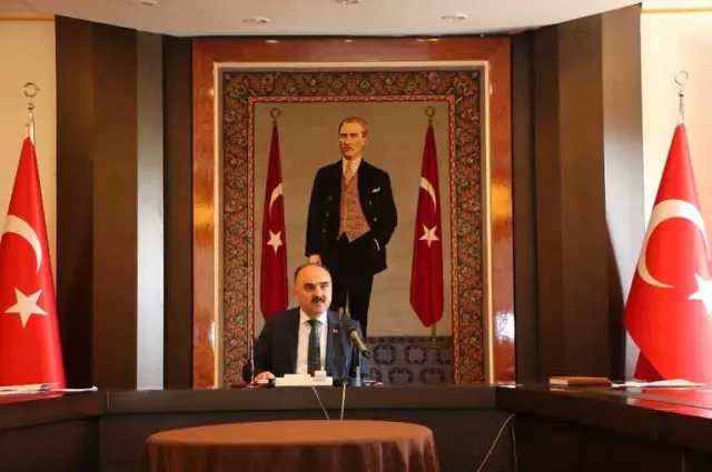 Isparta'daki Avm'ler Bayramın 1. Günü Kapalı Olacak