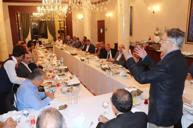 İSSİAD Başkanı Altınöz: İstanbul Caddesi'ni Maslak Gibi Yapabiliriz!