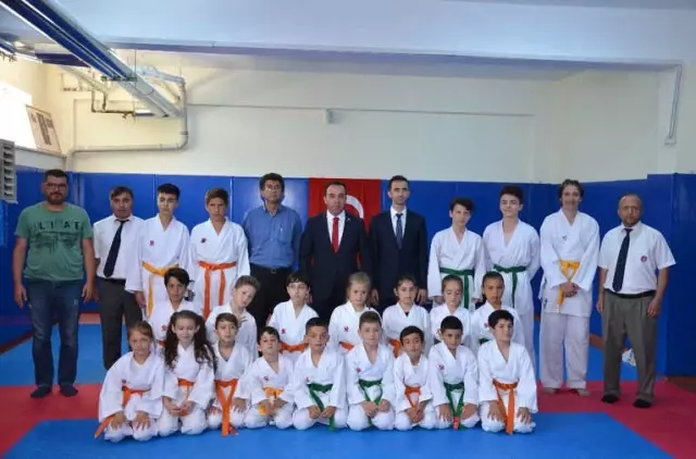 Karate Kuşak Terfi Sınavı Yapıldı