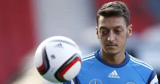 Mesut Özil, Sakatlığı Nedeniyle Meksika Maçında Oynayamayacak