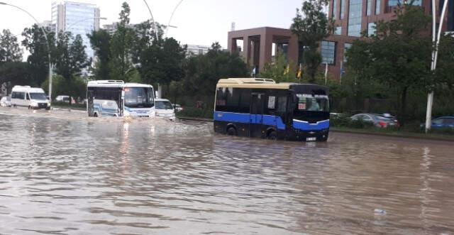 Meteoroloji Duyurdu! Ramazan Bayramı'nda Yurdun Büyük Bir Bölümü Yağmurlu Geçecek