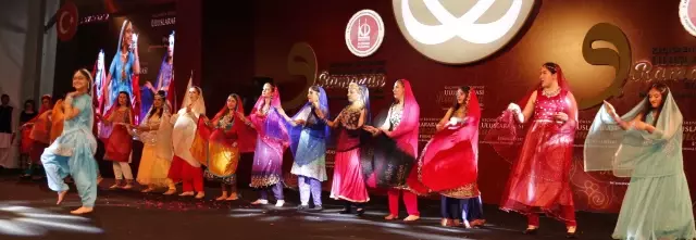 Pakistan Kültürel Performansı Ankara'da İzleyicileri Büyüledi