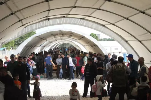 Ramazan Bayramı İçin 52 Bin 114 Suriyeli Ülkesine Gitti