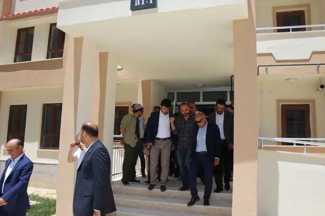 Toki İşçi Konutları Hak Sahiplerine Teslim Ediliyor
