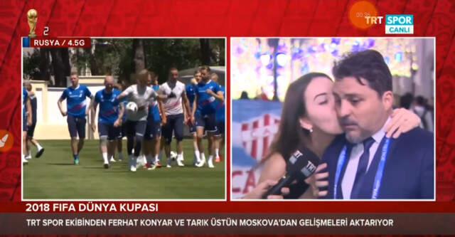 TRT Spor Yorumcusu Tarık Üstün, Canlı Yayında Kadın Taraftar Tarafından Öpüldü