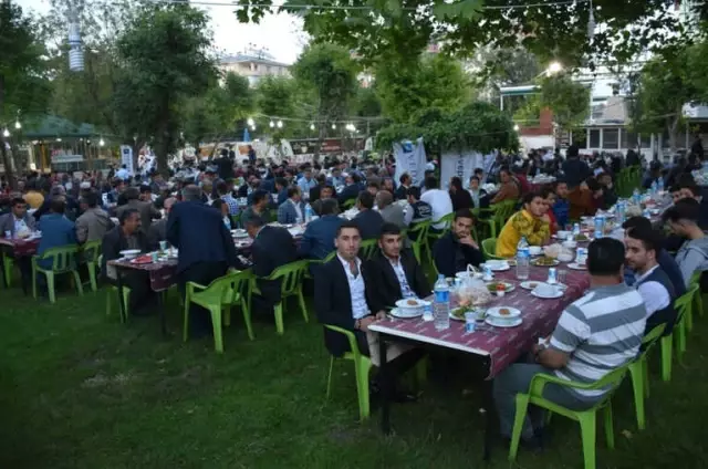 Vedaş ve Türkerler Vepsaş'tan 15 Bin Kişiye İftar