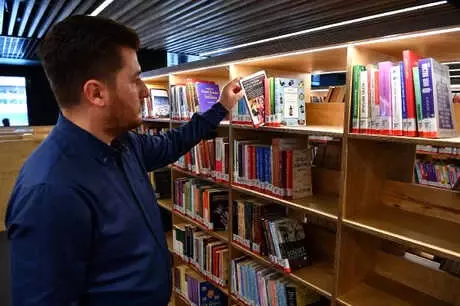 Yaşar Kemal Kütüphanesi'nde Aracısız Kitap Ödünç Dönemi