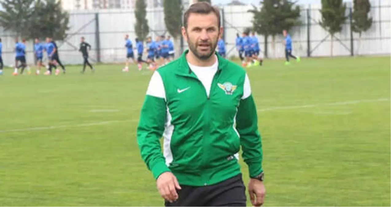 Atiker Konyspor, Akhisarspor'la Anlaşamayan Okan Buruk'u Gündemine Aldı