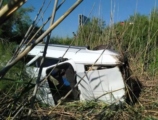 Balıkesir'de Trafik Kazası: 2 Yaralı