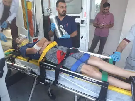 Besni'de 2 Otomobil Çarpıştı: 10 Yaralı