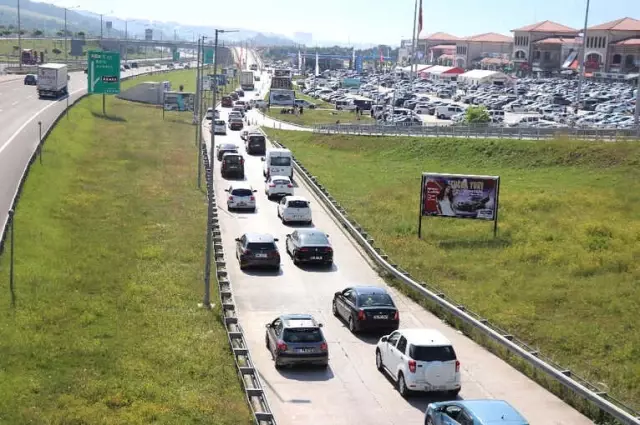 Bolu'da, Bayram Trafiği Yoğunluğu