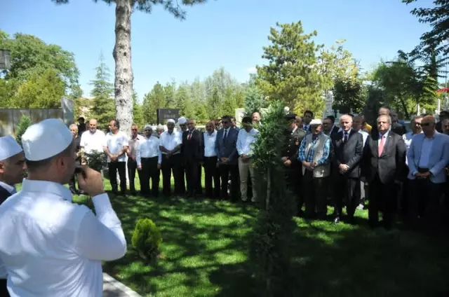 Karaman'da Şehitlik Ziyareti