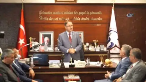 MHP Genel Sekreteri Büyükataman, Gönüllü Olarak Kızılay'da Çalıştı MHP Genel Sekreteri Büyükataman, Gönüllü Olarak Kızılay'da Çalıştı