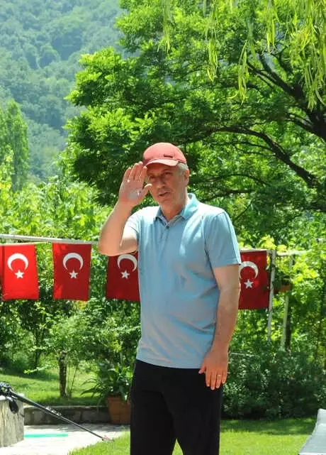 Muharrem İnce, Günü Köyünde Dinlenerek Geçiriyor
