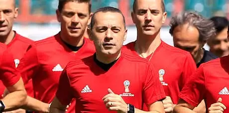 Tarihte Bir İlk! Cüneyt Çakır...