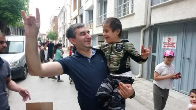 Ülkü Ocaklarından Çocuklara Bayram Hediyesi