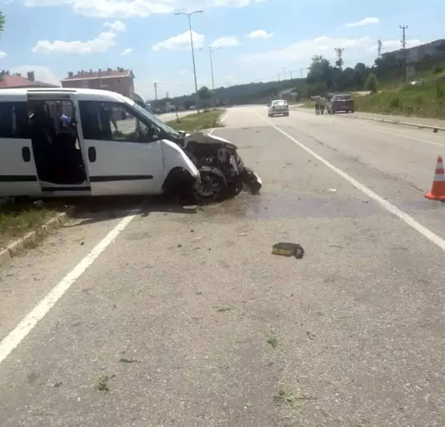 Yoldan Çıkan Araç Devrildi: 4 Yaralı