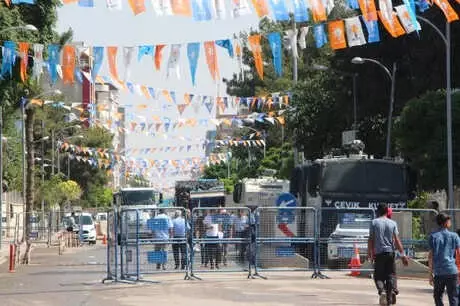 4 Kişinin Öldüğü Suruç'ta, İncelemeler Tamamlandı 4 Kişinin Öldüğü Suruç'ta, İncelemeler Tamamlandı