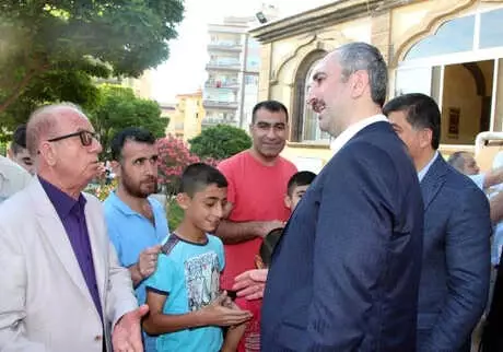 Adalet Bakanı Gül: Suruç'ta Yapılan Saldırıyı Kınıyorum Adalet Bakanı Gül: Suruç'ta Yapılan Saldırıyı Kınıyorum